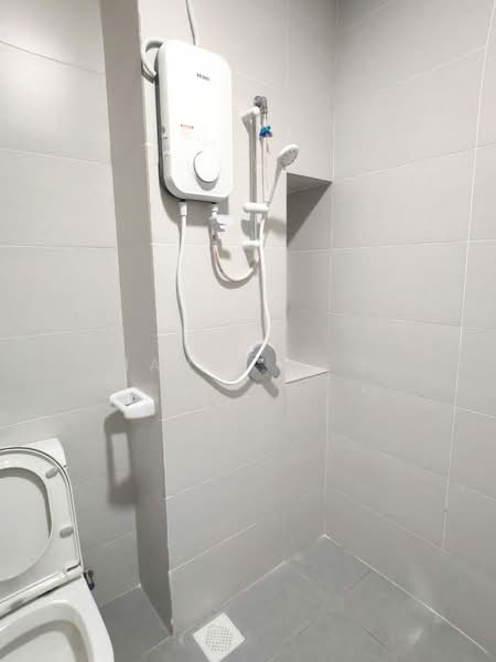 Service Residence for Rent at TRELLIS RESIDENCES - Mavis Hew - Bathroom - PropertyGuru.com.my