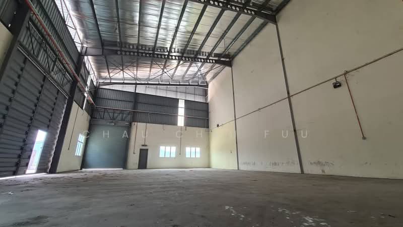 Semi-D Factory for Rent in Hi-Tech Industrial Park (Semenyih) - Chau Chiu Fuu - Interior - PropertyGuru.com.my