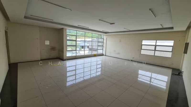 Semi-D Factory for Rent in Hi-Tech Industrial Park (Semenyih) - Chau Chiu Fuu - Interior - PropertyGuru.com.my