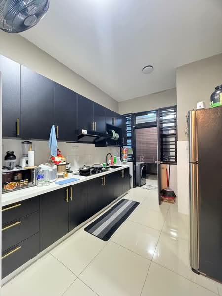 Rumah Teres 2 Tingkat untuk Dijual di Taman Bukit Tiram (Ulu Tiram) - Amir Faris Rusli - Kitchen - PropertyGuru.com.my