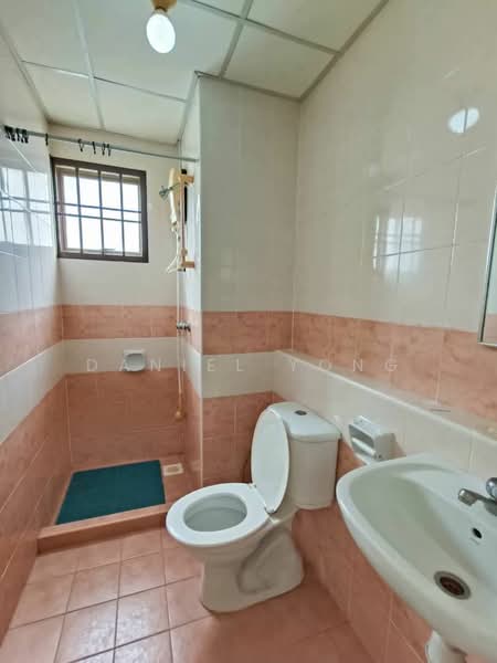 Service Residence for Sale at SKS Habitat - Daniel Yong - Bathroom - PropertyGuru.com.my