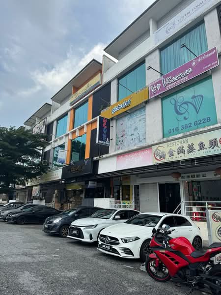 Shop / Office for Rent in Subang Jaya (Selangor) - Vickky Wong CF - Exterior - PropertyGuru.com.my