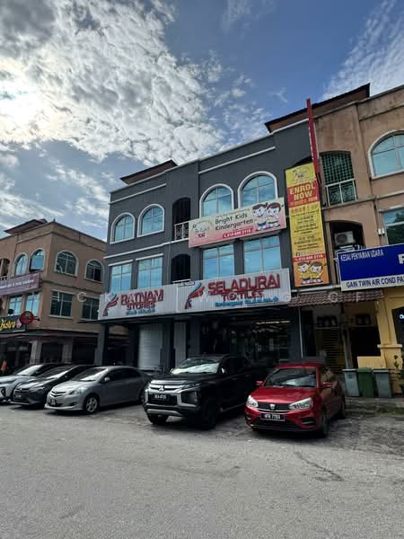 Shop / Office for Rent in Subang Jaya (Selangor) - Vickky Wong CF - PropertyGuru.com.my