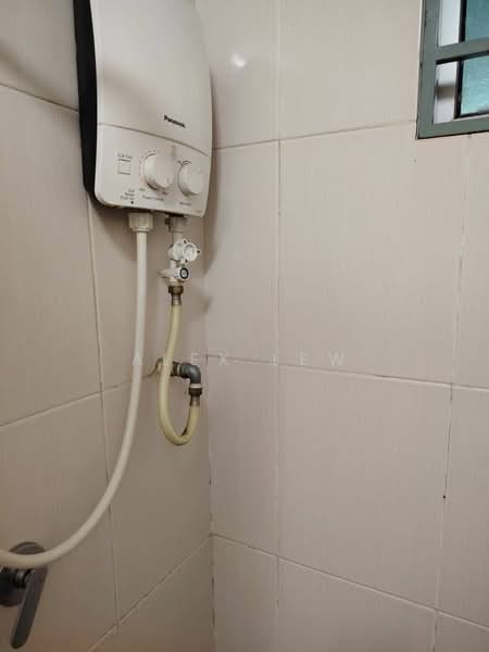 Service Residence for Sale at OUG Parklane - Alex Lew - Bathroom - PropertyGuru.com.my