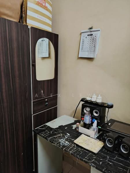 Service Residence for Sale at OUG Parklane - Alex Lew - Interior - PropertyGuru.com.my
