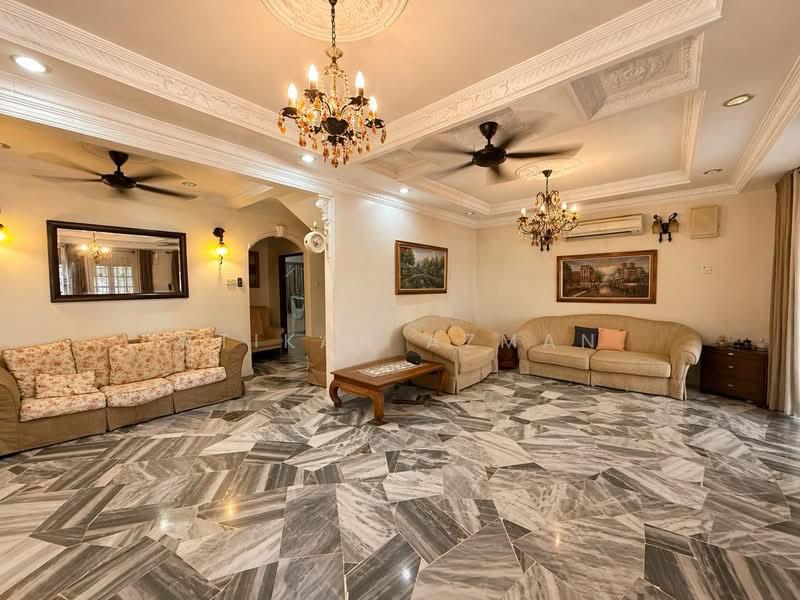 2-storey Terraced House for Sale in Bandar Teknologi Kajang (Kajang) - Atikah Azman - Living Room - PropertyGuru.com.my