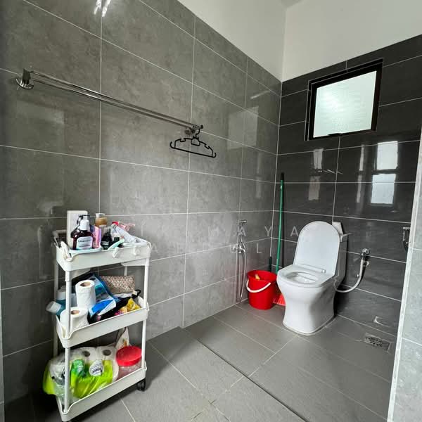 Townhouse for Sale in Ulu Kelang (Selangor) - Cik Maya Abdul - Bathroom - PropertyGuru.com.my