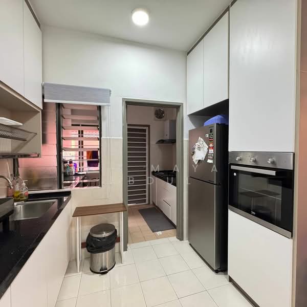 Townhouse for Sale in Ulu Kelang (Selangor) - Cik Maya Abdul - Kitchen - PropertyGuru.com.my