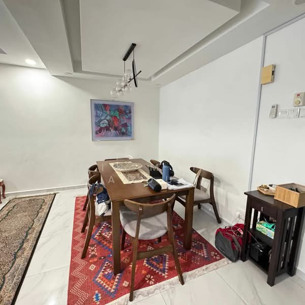 Townhouse for Sale in Ulu Kelang (Selangor) - Cik Maya Abdul - Dining Room - PropertyGuru.com.my
