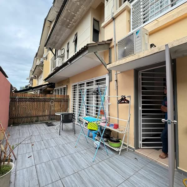 Townhouse for Sale in Ulu Kelang (Selangor) - Cik Maya Abdul - Exterior - PropertyGuru.com.my
