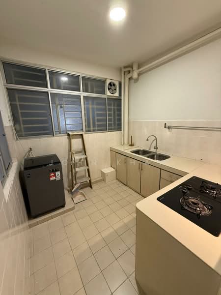 Kondominium untuk Dijual di Kinrara Mas - John Khaw - Kitchen - PropertyGuru.com.my