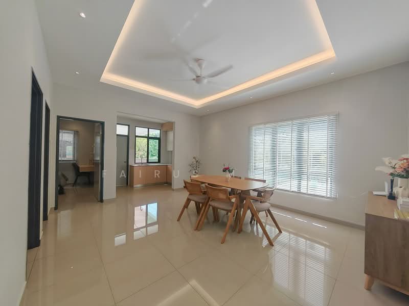 Townhouse for Sale in Dengkil (Selangor) - Fairus Muhd - Dining Room - PropertyGuru.com.my