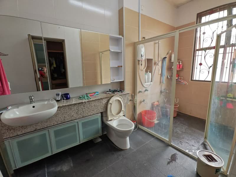 Rumah Berkembar untuk Dijual di Taman Impian Emas (Skudai) - Chen Shieh Yu - Bathroom - PropertyGuru.com.my