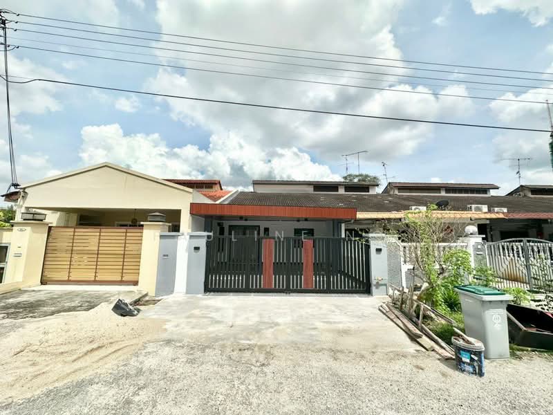 Rumah Flat untuk Dijual di Taman Johor Jaya - Pauline Ng - Exterior - PropertyGuru.com.my