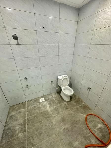Rumah Flat untuk Dijual di Taman Johor Jaya - Pauline Ng - Bathroom - PropertyGuru.com.my
