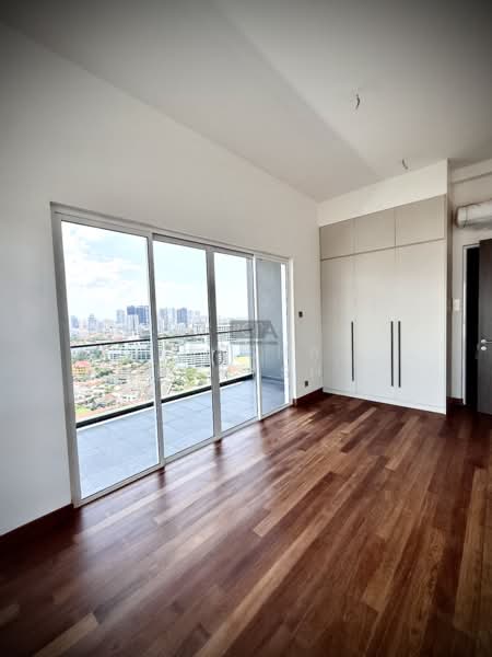 Kondominium untuk Dijual di Codrington Residence - Ressha Ramesh - Bedroom - PropertyGuru.com.my