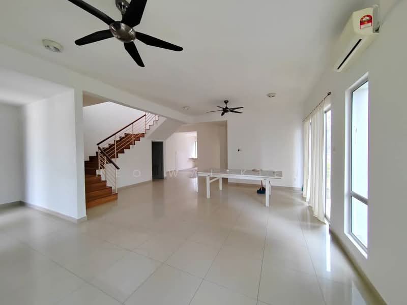 Rumah Berkembar untuk Dijual di Anggun 2 Residence (Rawang) - Heo Wai Kien - Living Room - PropertyGuru.com.my
