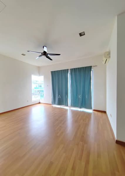 Rumah Berkembar untuk Dijual di Anggun 2 Residence (Rawang) - Heo Wai Kien - Living Room - PropertyGuru.com.my