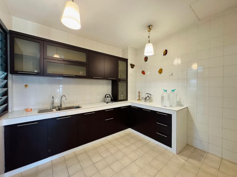 Rumah Teres 2 Tingkat untuk Dijual di Bukit Jelutong (Shah Alam) - Nahathir Shahabudin - Kitchen - PropertyGuru.com.my