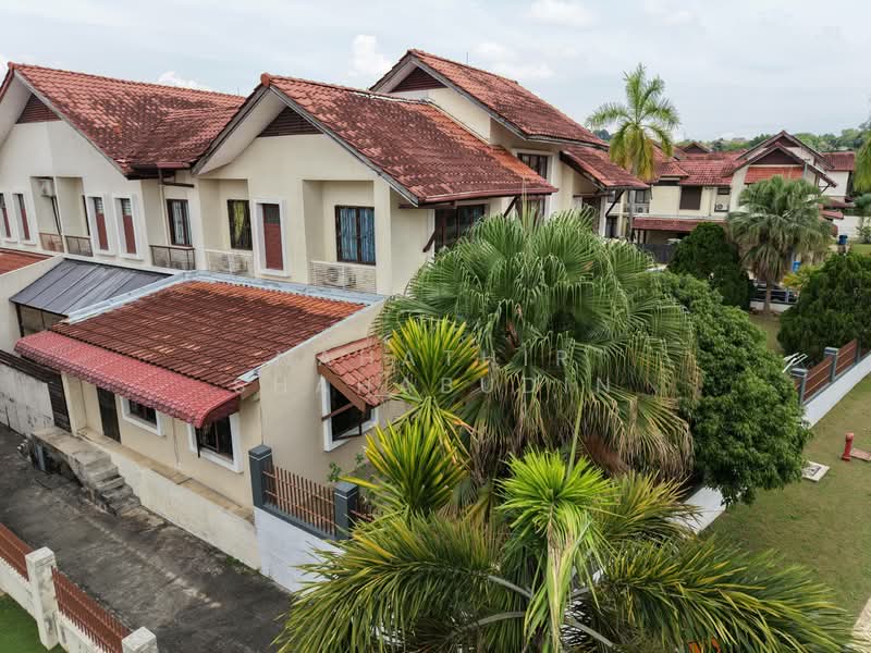 Rumah Teres 2 Tingkat untuk Dijual di Bukit Jelutong (Shah Alam) - Nahathir Shahabudin - Exterior - PropertyGuru.com.my