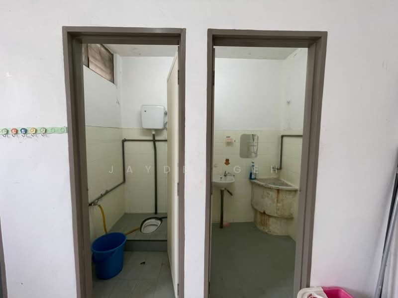 1-storey Terraced House for Sale in Jitra (Kedah) - Jayden Geh - Bathroom - PropertyGuru.com.my