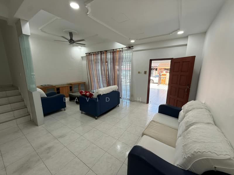 2-storey Terraced House for Rent in Taman Nusa Jaya Mas (Iskandar Puteri (Nusajaya)) - David Chan - Living Room - PropertyGuru.com.my