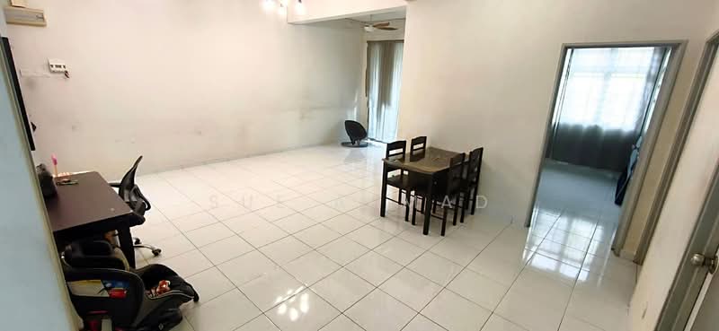 Townhouse for Sale in Nilai (Negeri Sembilan) - Sue Ahmad - Living Room - PropertyGuru.com.my