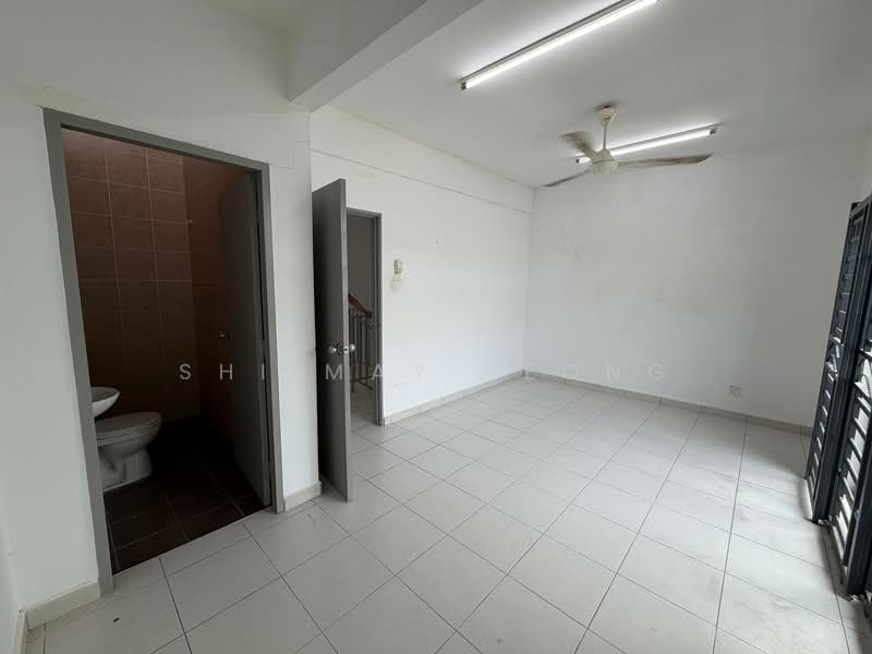 Rumah Teres 2 Tingkat untuk Disewa di Taman Pulai Mutiara (Iskandar Puteri (Nusajaya)) - Shi May Yeong - Bathroom - PropertyGuru.com.my