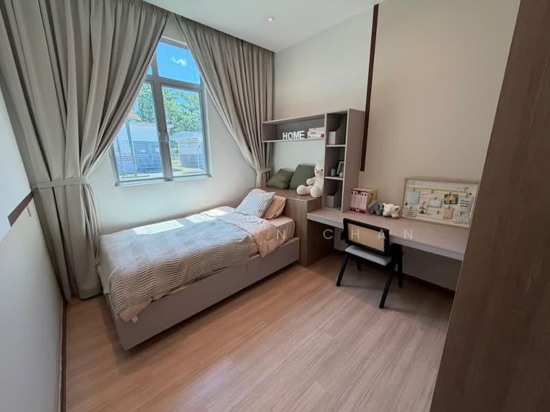 Pangsapuri untuk Dijual di E Residence @ Telipok - Jackson Chan - Bedroom - PropertyGuru.com.my