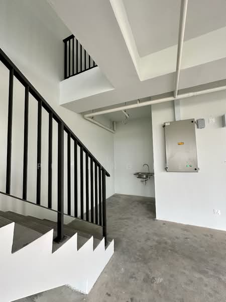 Warehouse for Rent in Kota Damansara (Selangor) - Pui Ling Lee - Interior - PropertyGuru.com.my