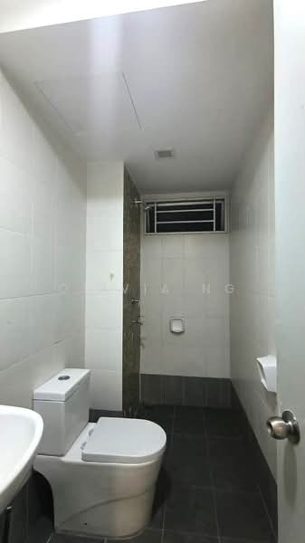 Kondominium untuk Disewa di Suasana Lumayan - Olivia Ng - Bathroom - PropertyGuru.com.my