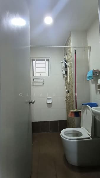 Kondominium untuk Disewa di Suasana Lumayan - Olivia Ng - Bathroom - PropertyGuru.com.my