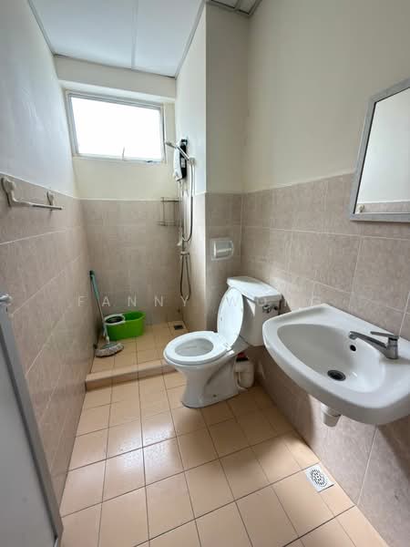 Condominium for Rent at Coastal Tower - Fanny Wong - Bathroom - PropertyGuru.com.my