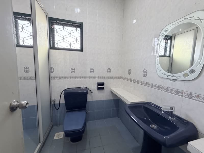 Semi-Detached House for Sale in Bandar Tun Hussein Onn (Cheras) - Jimmy Ng - Bathroom - PropertyGuru.com.my