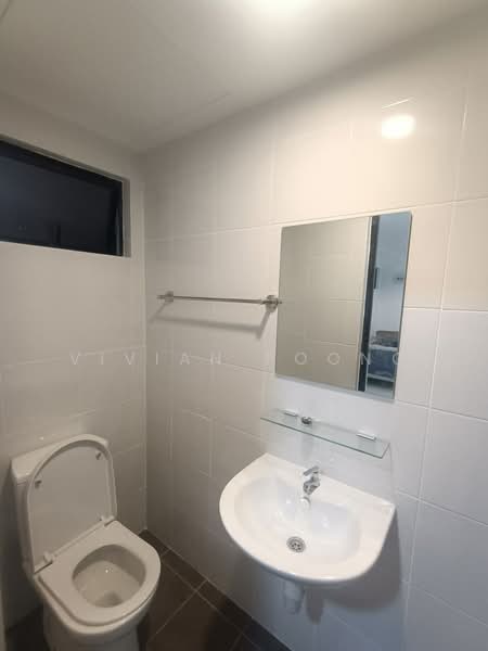 Servis Apartment untuk Disewa di UniSuites @ Kampar - Vivian Foong - Bathroom - PropertyGuru.com.my