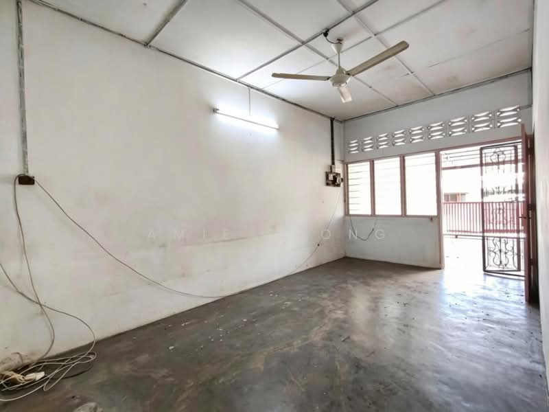 1-storey Terraced House for Sale in Taman Heawood (Sungai Siput) - Amie Chong - Interior - PropertyGuru.com.my
