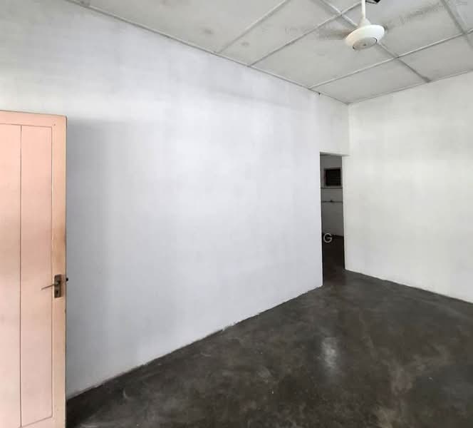 1-storey Terraced House for Sale in Taman Heawood (Sungai Siput) - Amie Chong - Interior - PropertyGuru.com.my
