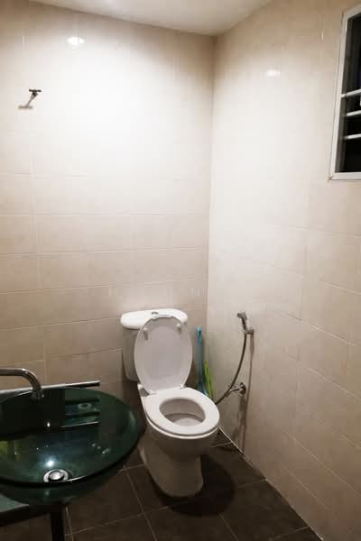 Rumah Teres 2 Tingkat untuk Dijual di Taman Putra Prima (Puchong) - Hann . - Bathroom - PropertyGuru.com.my