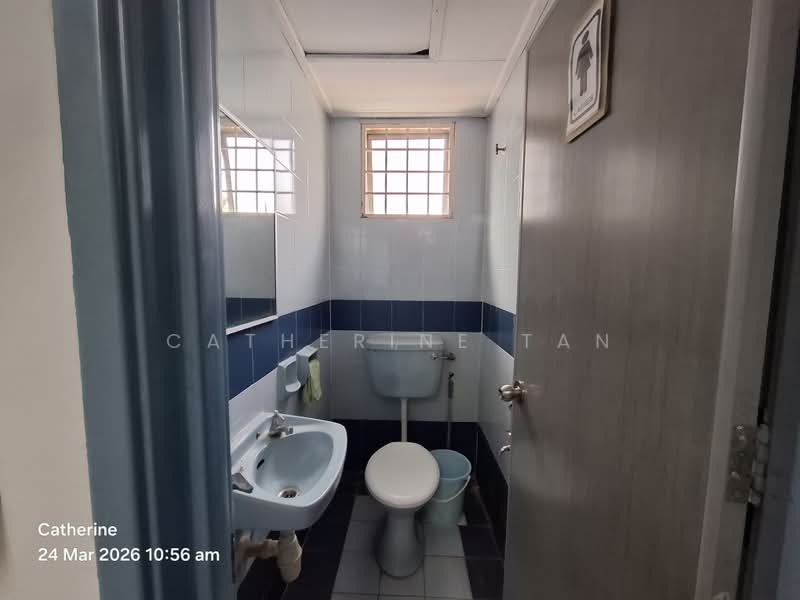 Shop for Rent in Usj 21 (Subang Jaya) - Catherine Tan - Bathroom - PropertyGuru.com.my