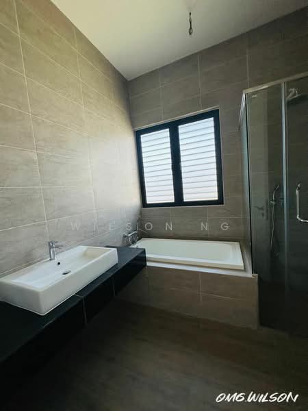 Semi-Detached House for Sale in Setia Alam (Selangor) - Wilson Ng - Bathroom - PropertyGuru.com.my
