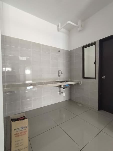 Kondominium untuk Disewa di Residensi Zamrud - Coco Ong - Kitchen - PropertyGuru.com.my
