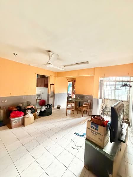 Flat for Sale at Sri Intan - Daniel Yong - Living Room - PropertyGuru.com.my