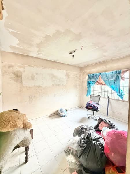 Flat for Sale at Sri Intan - Daniel Yong - Interior - PropertyGuru.com.my