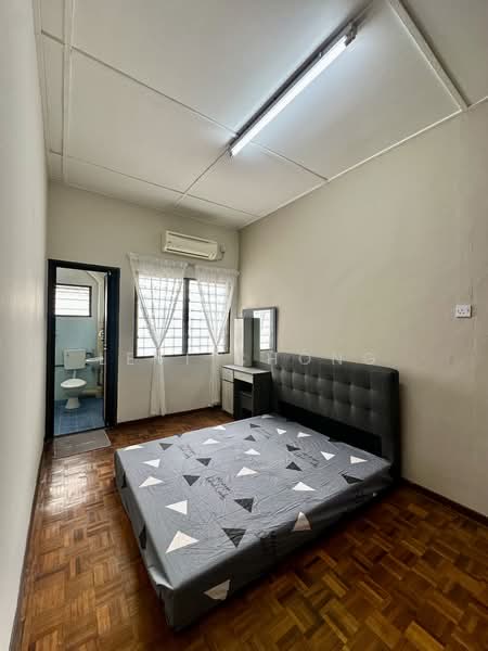 2-storey Terraced House for Sale in Taman Mewah (Ipoh) - Levi Chong - Bedroom - PropertyGuru.com.my