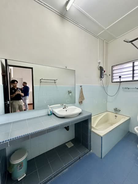2-storey Terraced House for Sale in Taman Mewah (Ipoh) - Levi Chong - Bathroom - PropertyGuru.com.my