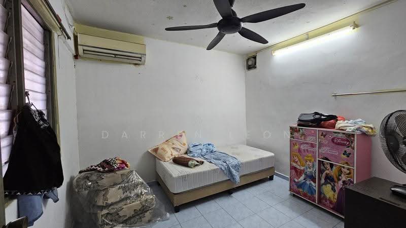 Apartment for Sale at Taman Petaling Utama Flat - Darren Leon - PropertyGuru.com.my