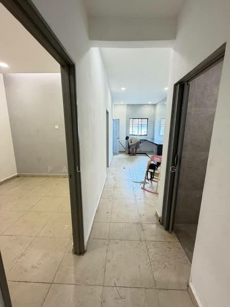 1-storey Terraced House for Sale in Johor Bahru (Johor) - Pauline Ng - Corridor - PropertyGuru.com.my