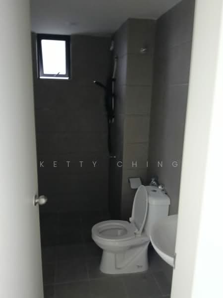 Pangsapuri untuk Disewa di Residensi Max - Ketty Ching - Bathroom - PropertyGuru.com.my