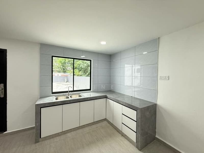 Semi-Detached House for Sale in Johor Bahru (Johor) - Pauline Ng - Kitchen - PropertyGuru.com.my