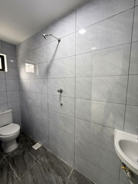 Semi-Detached House for Sale in Johor Bahru (Johor) - Pauline Ng - Bathroom - PropertyGuru.com.my